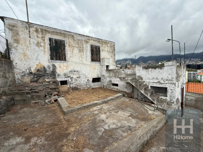 Moradia T2 para Venda em São Martinho Foto 17
