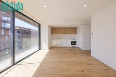 Apartamento T2 para Venda em Glória e Vera Cruz