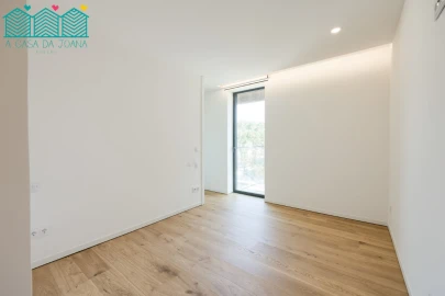 Apartamento T2 para Venda em Glória e Vera Cruz