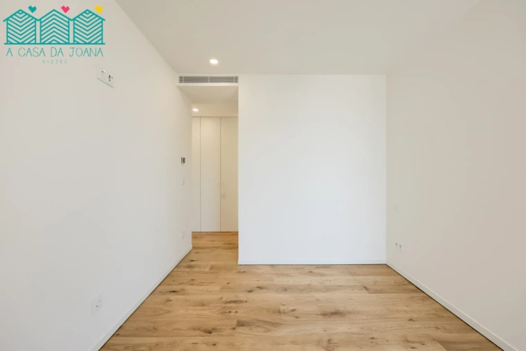 Apartamento T2 para Venda em Glória e Vera Cruz Foto 26