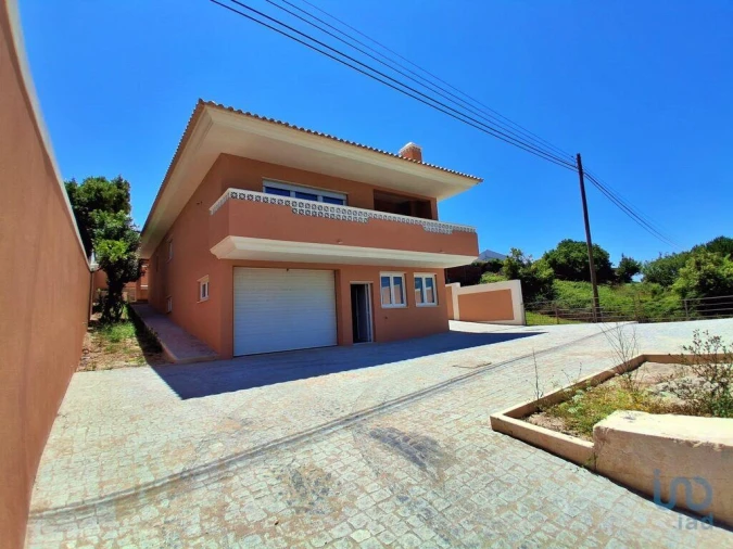 Moradia T3 para Venda em Salir de Matos Foto 7