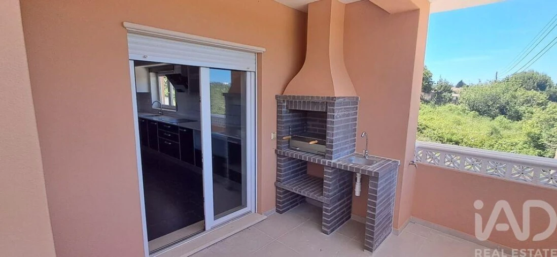 Moradia T3 para Venda em Salir de Matos Foto 26