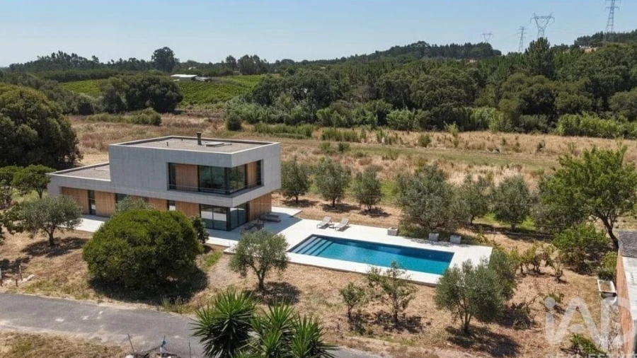 Terreno para Venda em Alcoentre