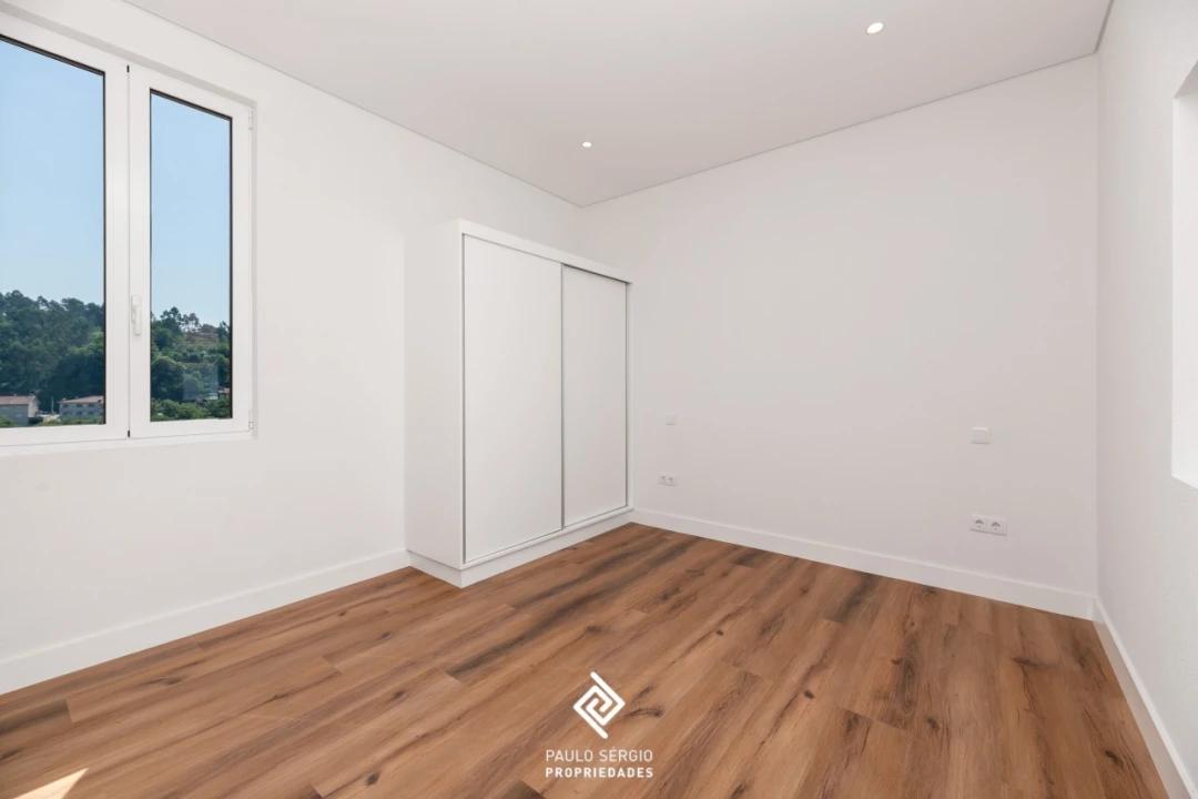 Moradia T5 para Venda em Macieira da Lixa e Caramos Foto 13