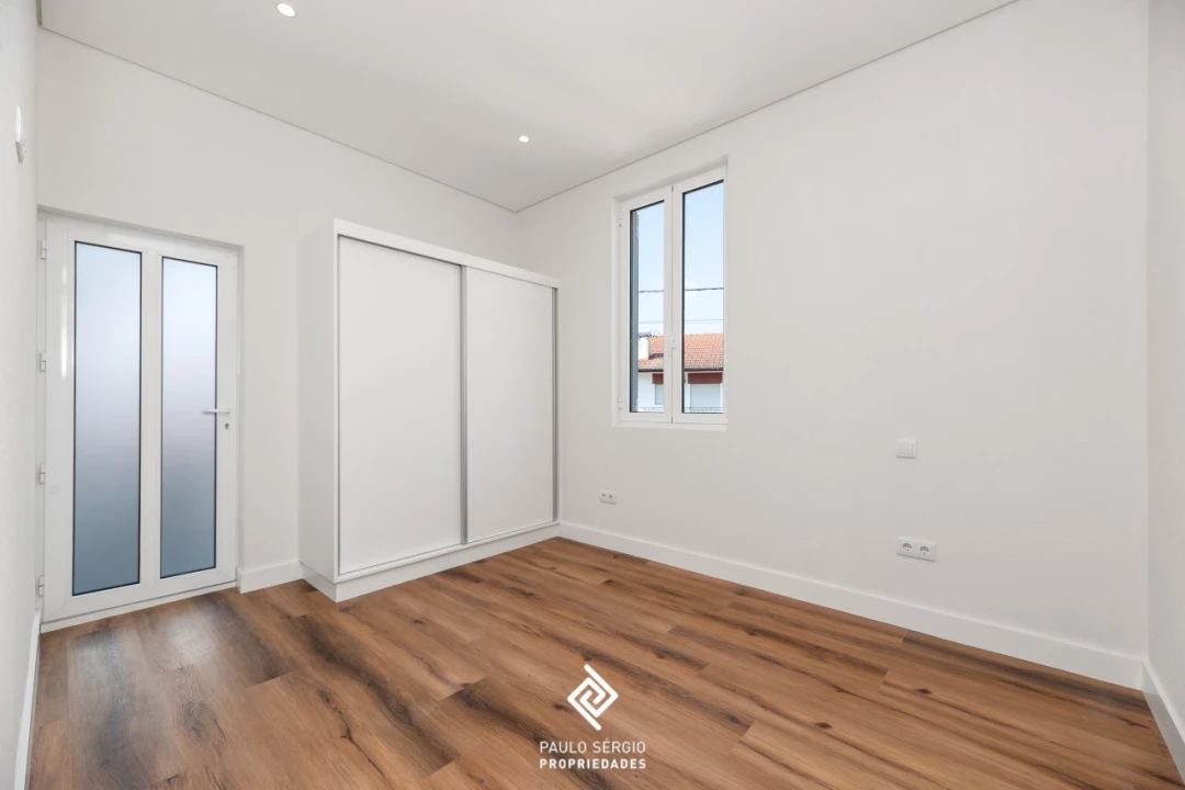 Moradia T5 para Venda em Macieira da Lixa e Caramos Foto 16