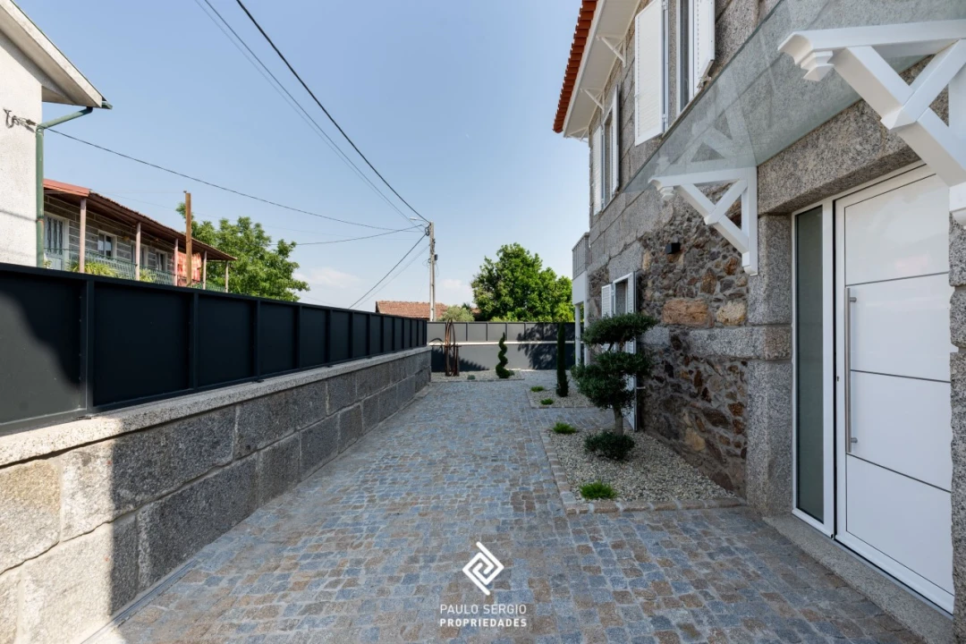 Moradia T5 para Venda em Macieira da Lixa e Caramos Foto 32