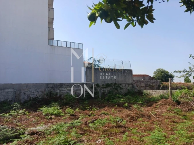 Terreno para Venda em São Mamede de Infesta e Senhora da Hora Foto 1