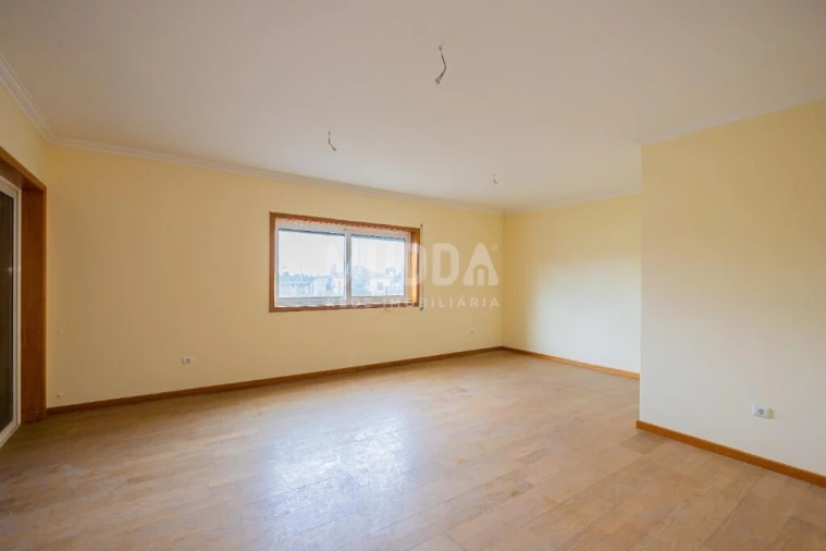 Moradia T3 para Venda em Rio Meão Foto 2