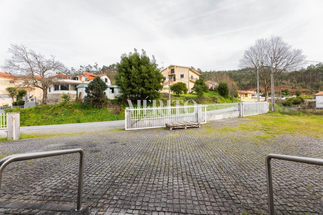 Armazém para Venda em Aborim Foto 19
