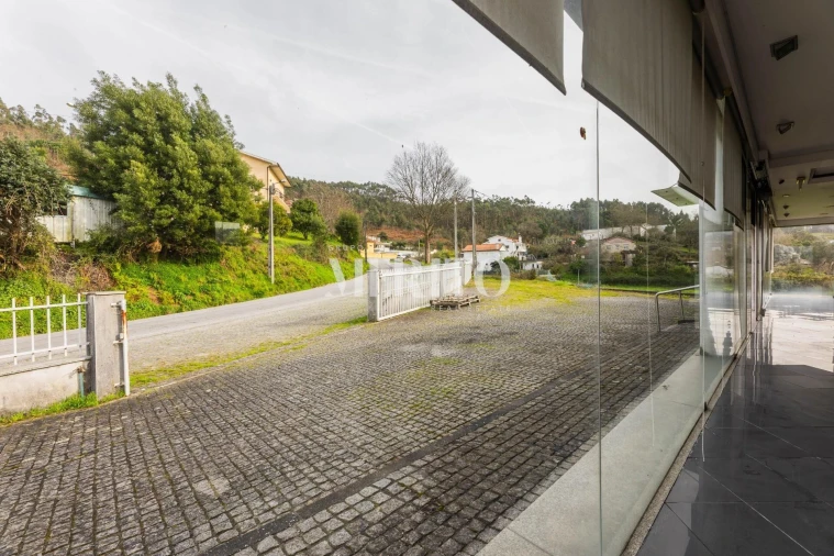 Armazém para Venda em Aborim Foto 18