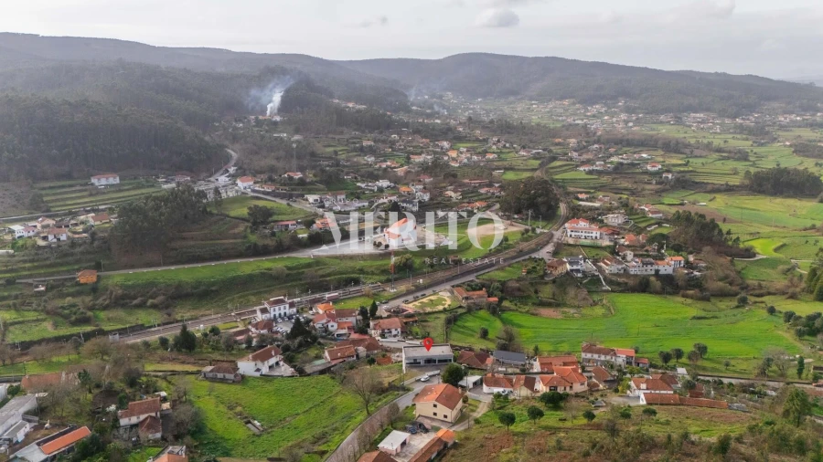 Armazém para Venda em Aborim Foto 1