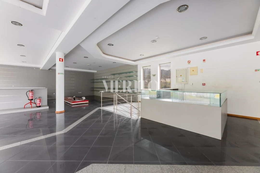 Armazém para Venda em Aborim Foto 16