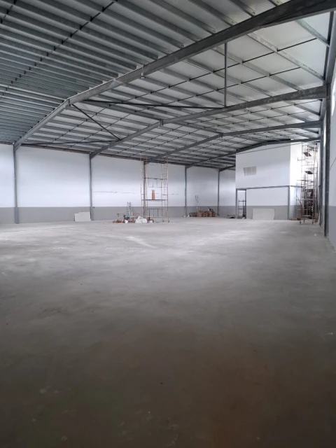 Armazém para Venda em Santo Tirso, Couto (Santa Cristina e São Miguel) e Burgães