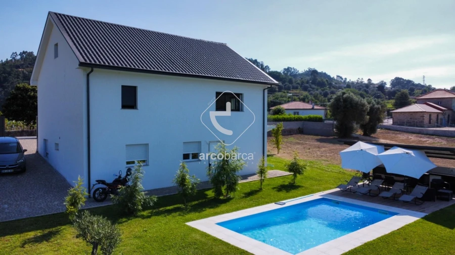 Moradia T5 para Venda em Arcos de Valdevez (São Paio) e Giela Foto 34