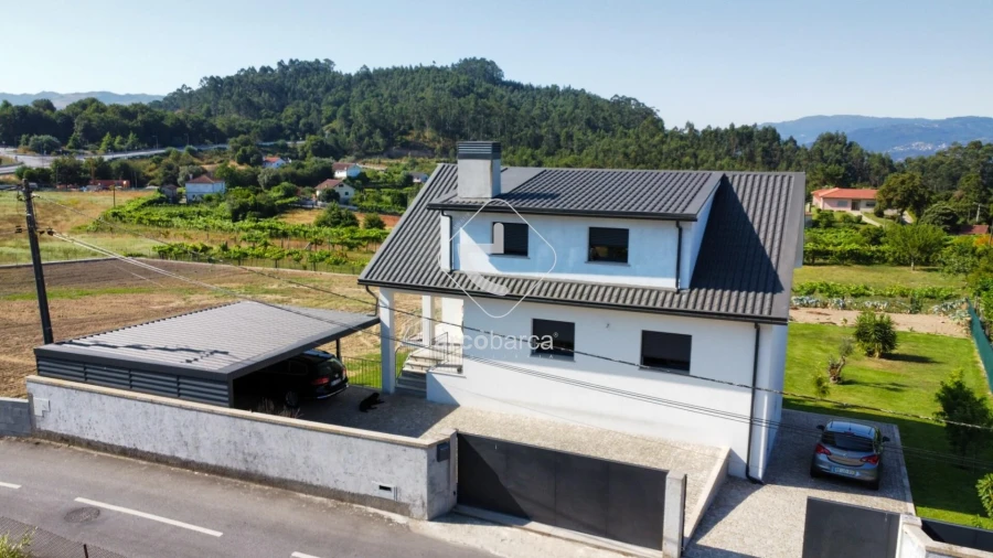 Moradia T5 para Venda em Arcos de Valdevez (São Paio) e Giela Foto 35