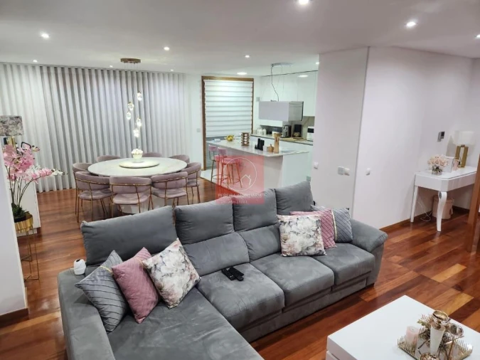 Apartamento T3 para Venda em Póvoa de Varzim, Beiriz e Argivai Foto 1