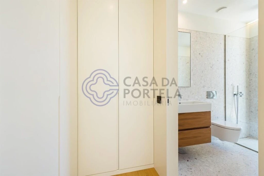 Apartamento T4 para Venda em Ramalde Foto 20