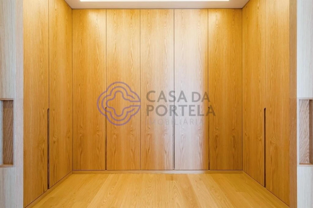 Apartamento T4 para Venda em Ramalde Foto 19