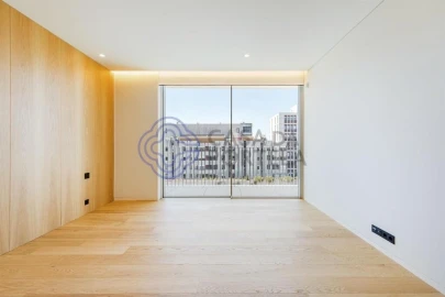 Apartamento T4 para Venda em Ramalde