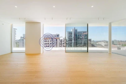 Apartamento T4 para Venda em Ramalde
