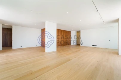 Apartamento T4 para Venda em Ramalde