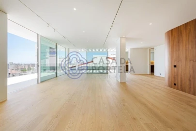 Apartamento T4 para Venda em Ramalde