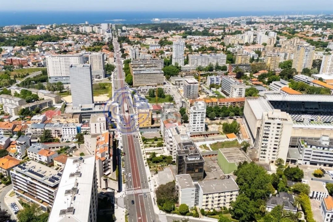 Apartamento T4 para Venda em Ramalde Foto 49