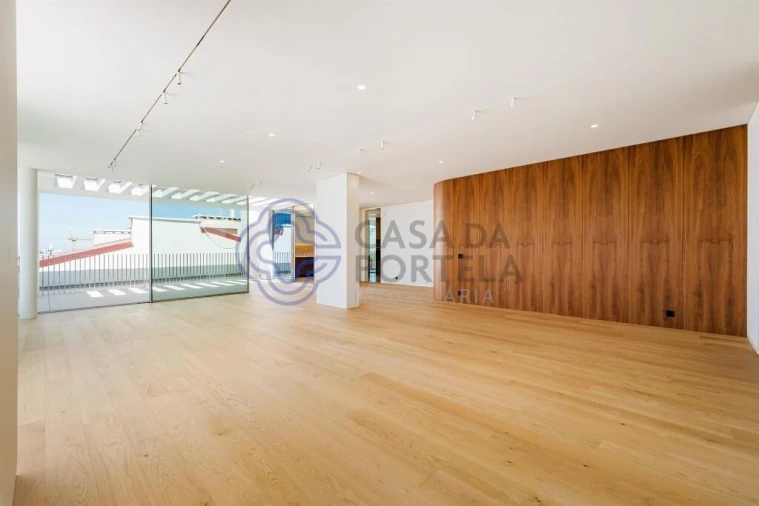 Apartamento T4 para Venda em Ramalde Foto 4