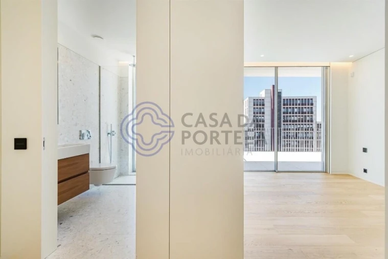 Apartamento T4 para Venda em Ramalde Foto 16