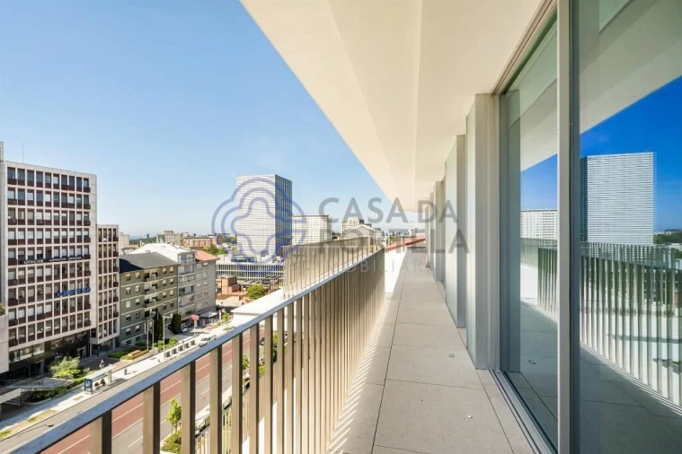 Apartamento T4 para Venda em Ramalde Foto 32