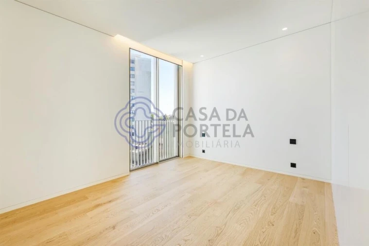 Apartamento T4 para Venda em Ramalde Foto 15