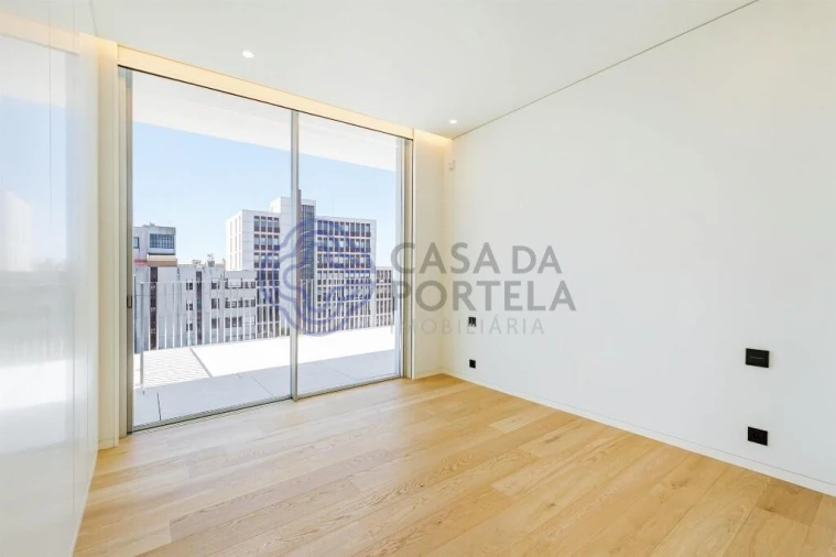 Apartamento T4 para Venda em Ramalde Foto 17