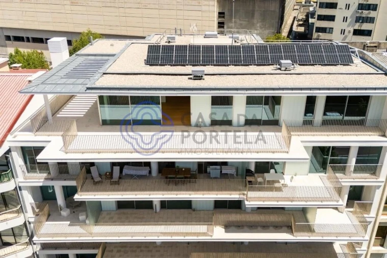 Apartamento T4 para Venda em Ramalde Foto 42