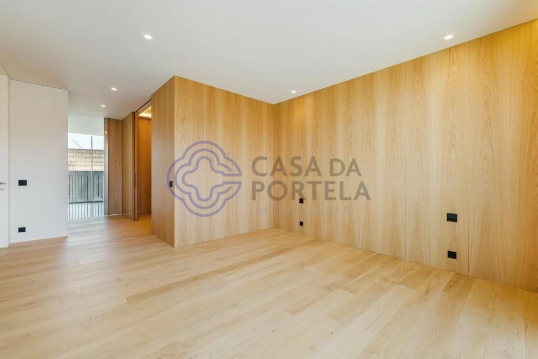Apartamento T4 para Venda em Ramalde Foto 23