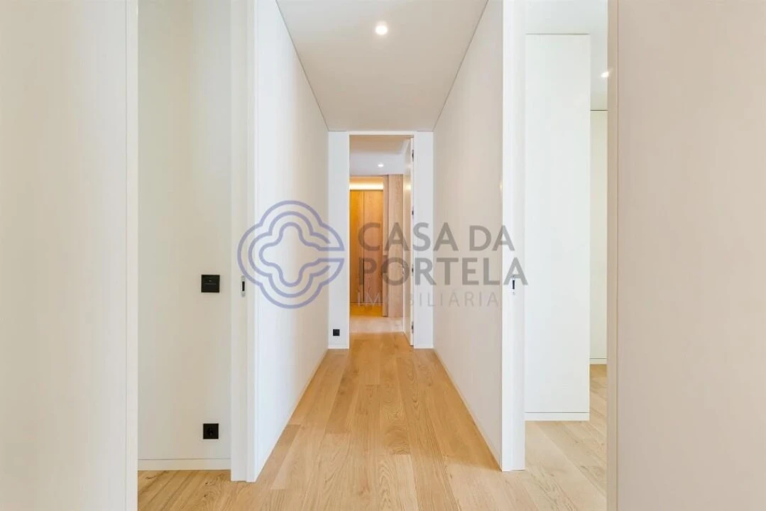 Apartamento T4 para Venda em Ramalde Foto 13