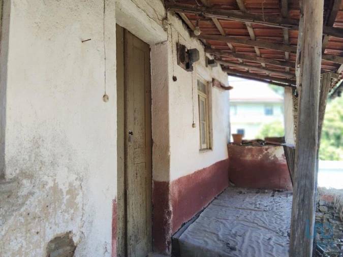 Moradia T2 para Venda em Castanheira de Pêra e Coentral Foto 8