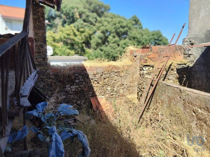 Moradia T2 para Venda em Castanheira de Pêra e Coentral Foto 7