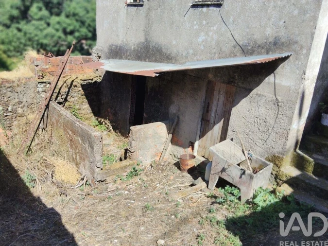 Moradia T2 para Venda em Castanheira de Pêra e Coentral Foto 18