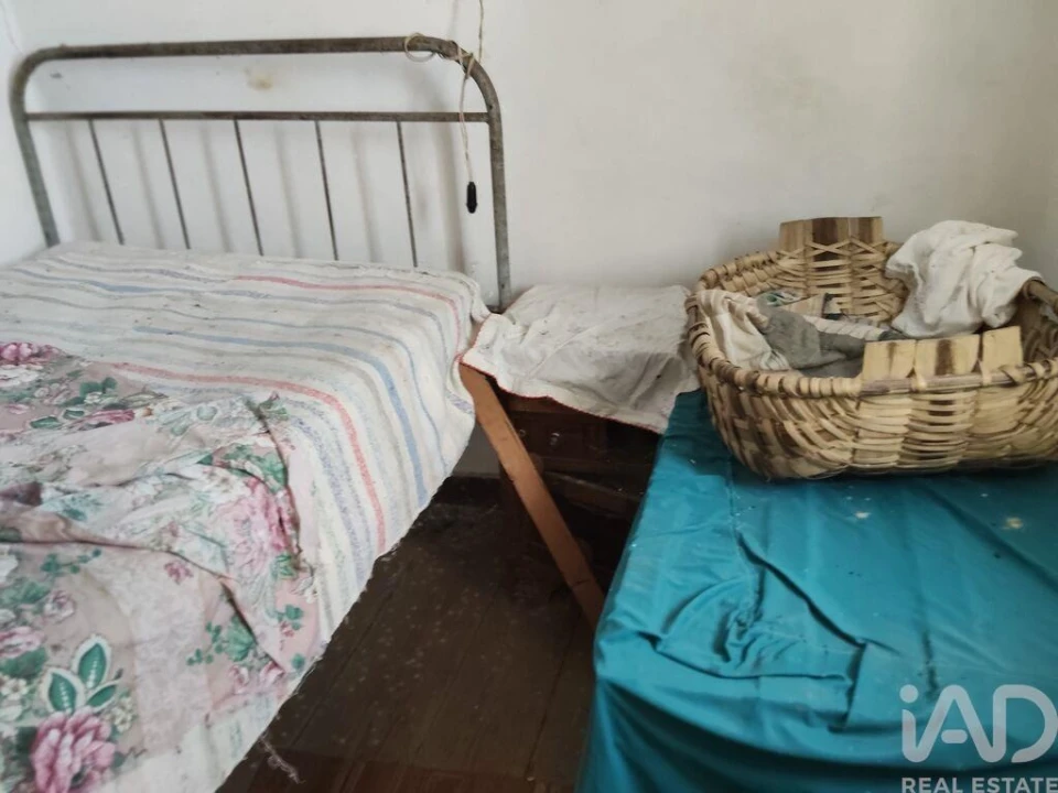 Moradia T2 para Venda em Castanheira de Pêra e Coentral Foto 25