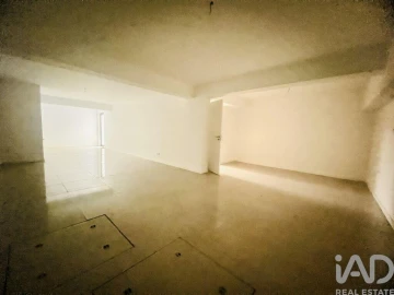Moradia T4 para Venda em Quarteira