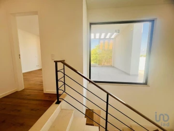 Moradia T4 para Venda em Quarteira