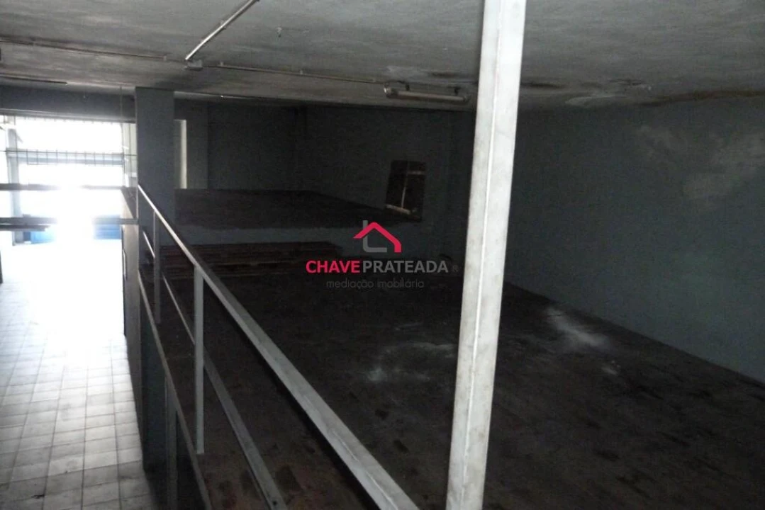 Armazém para Arrendamento em Braga (São José de São Lázaro e São João do Souto) Foto 11