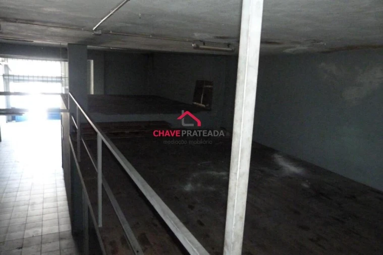 Armazém para Arrendamento em Braga (São José de São Lázaro e São João do Souto) Foto 11