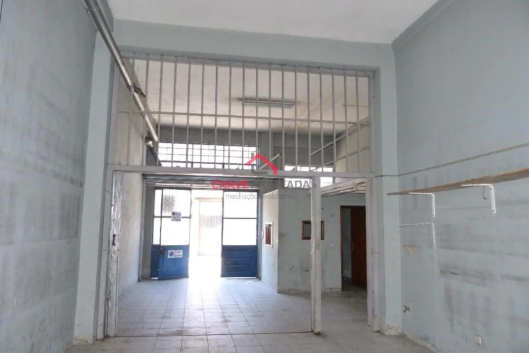 Armazém para Arrendamento em Braga (São José de São Lázaro e São João do Souto) Foto 1