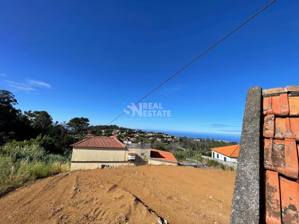 Moradia T3 para Venda em Prazeres Foto 7
