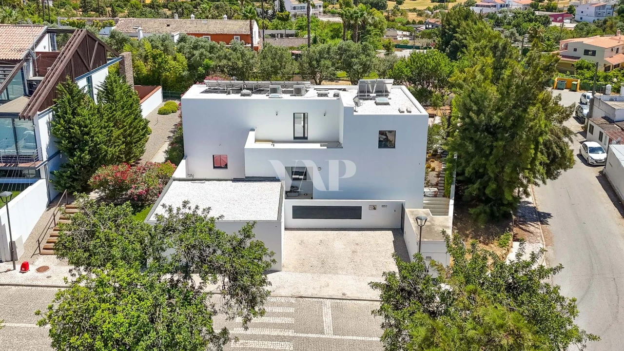 Moradia T4 para Venda em Almancil Foto 34