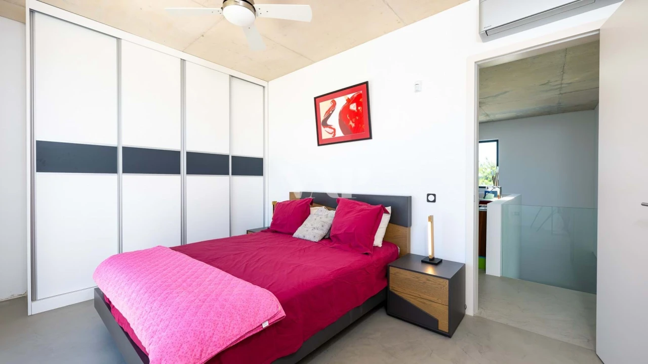 Moradia T4 para Venda em Almancil Foto 16