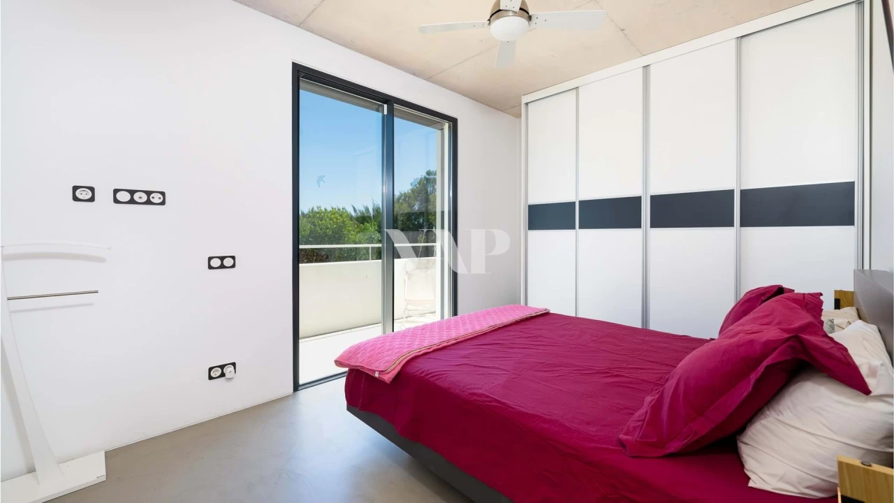 Moradia T4 para Venda em Almancil Foto 15