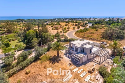 Moradia T4 para Venda em Ferragudo