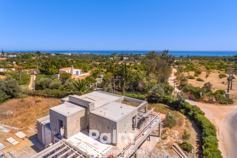 Moradia T4 para Venda em Ferragudo Foto 13